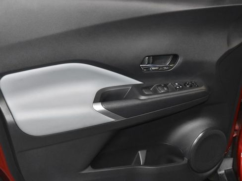 Certified 2023 Nissan Kicks SR w/ SR Premium Package image 4