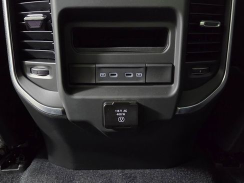 New 2026 RAM 1500 4x4 Crew Cab image 25