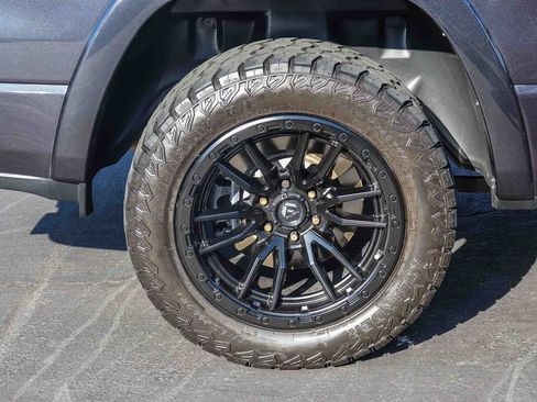 Used 2021 RAM 1500 Limited w/ Body Color Bumper Group RWD image 9