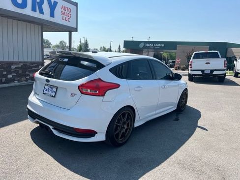 Used 2016 Ford Focus ST FWD image 14