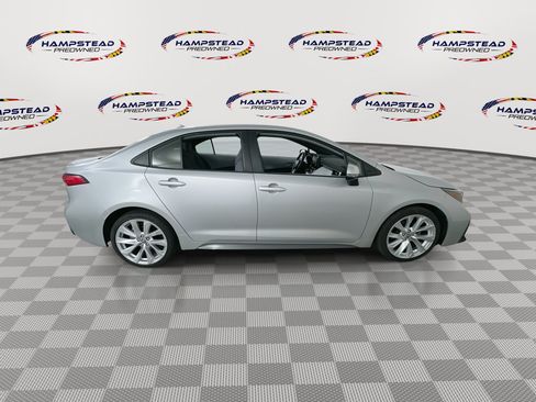 Used 2022 Toyota Corolla SE FWD image 9