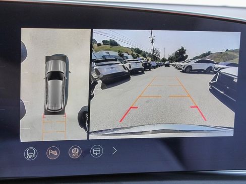 Used 2026 Cadillac Vistiq Luxury image 27