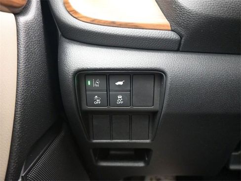 Used 2021 Honda CR-V Touring image 23