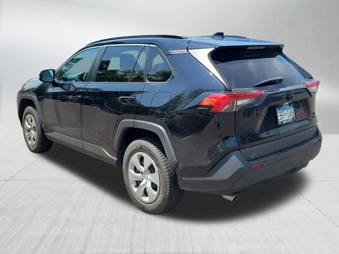 Used 2020 Toyota RAV4 LE AWD/4WD image 7