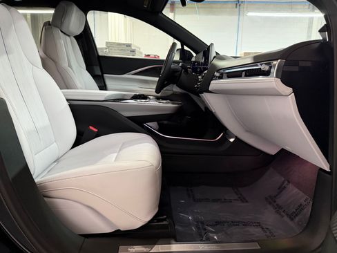 Certified 2025 Cadillac Lyriq Sport w/ LPO, Floor Liner Package RWD image 29