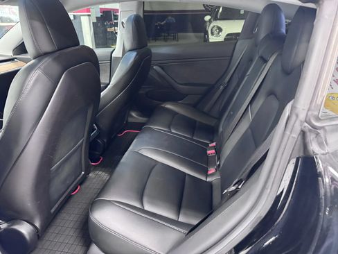 Used 2019 Tesla Model 3 Mid Range RWD image 28