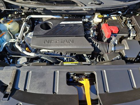 Certified 2024 Nissan Rogue SV image 27