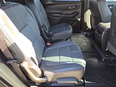 Used 2022 Chevrolet Traverse RS w/ LPO, Floor Liner Package AWD/4WD image 23