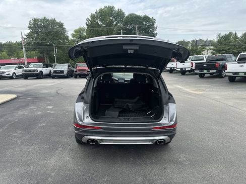 Used 2022 Lincoln Corsair AWD w/ Premium Package image 23