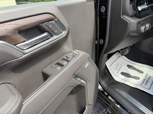 New 2026 GMC Sierra 1500 SLT w/ SLT Premium Plus Package image 16