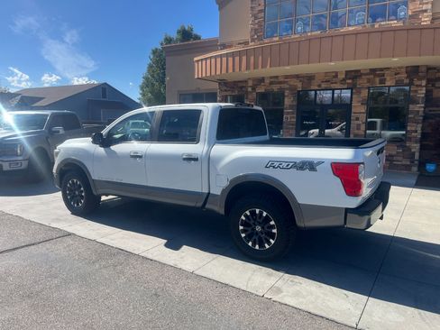 Used 2018 Nissan Titan PRO-4X image 27