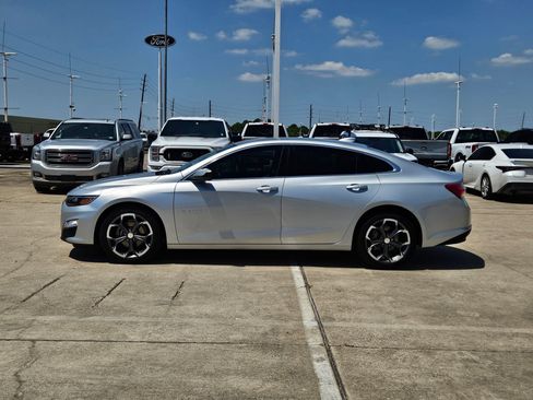 Used 2022 Chevrolet Malibu LT FWD image 7