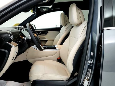 Used 2023 Mercedes-Benz GLC 300 4MATIC image 26