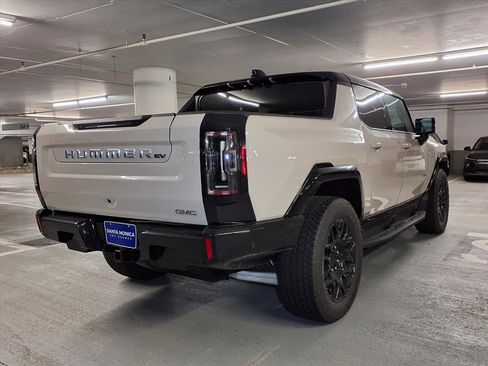 Used 2026 GMC Hummer EV 4x4 Crew Cab image 8