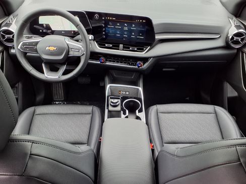 New 2026 Chevrolet Equinox LT w/ Convenience Package II AWD/4WD image 10