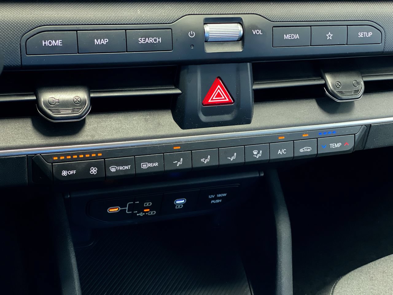 Certified 2025 Kia K4 FWD image 23
