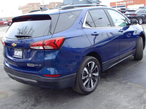 Used 2023 Chevrolet Equinox LT image 2