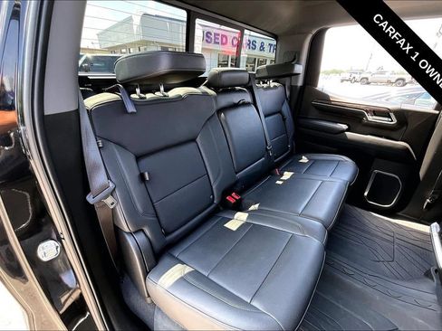 Used 2024 Chevrolet Silverado 1500 LTZ w/ LTZ Premium Package AWD/4WD image 25