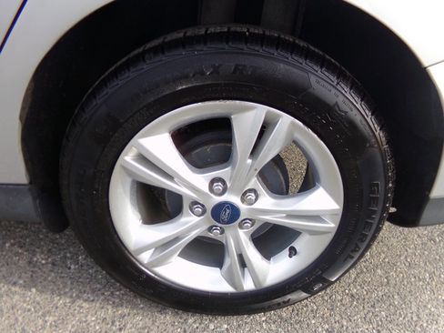 Used 2013 Ford Focus SE image 12