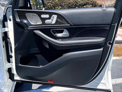 Used 2024 Mercedes-Benz GLE 450 4MATIC image 23