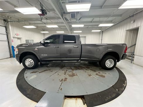 Used 2022 RAM 3500 Laramie image 7