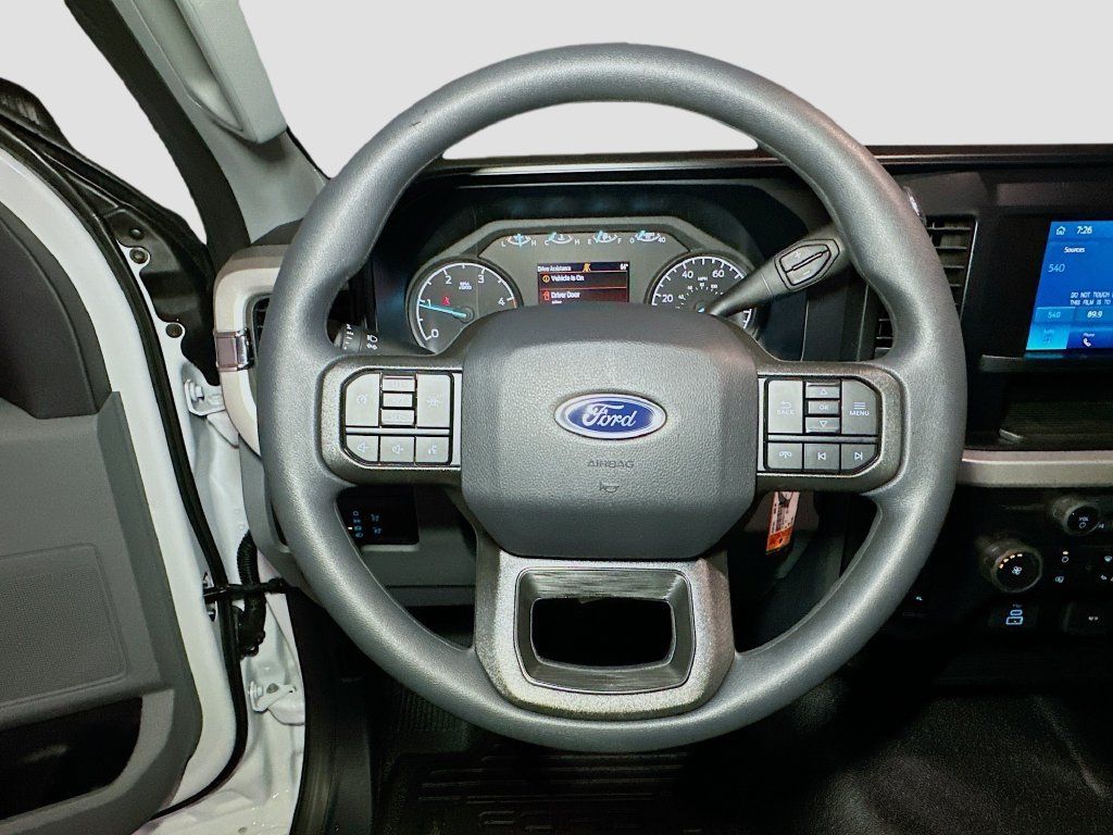 New 2026 Ford F550 4x4 Regular Cab Super Duty image 9