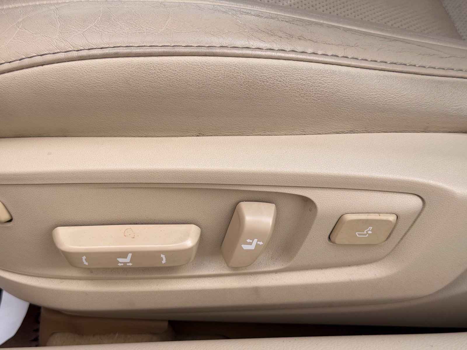 Used 2015 Lexus ES 350 w/ Ultra Luxury Package FWD image 16