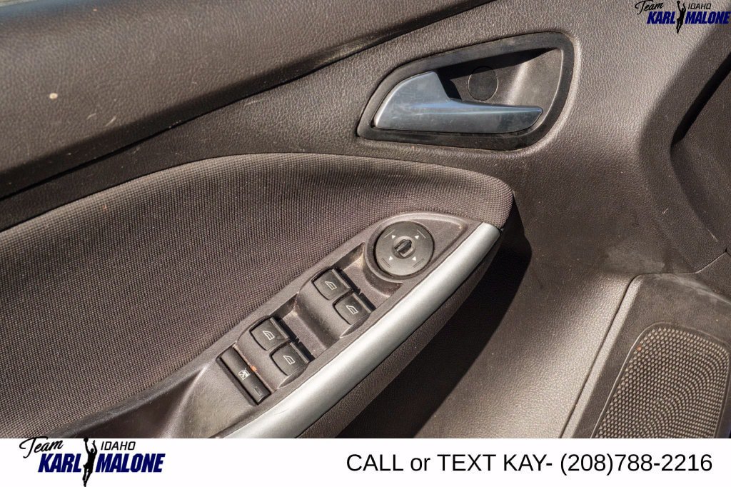 Used 2012 Ford Focus SE FWD image 18