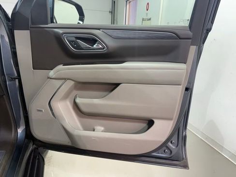 Used 2021 GMC Yukon SLT w/ SLT Premium Package image 30