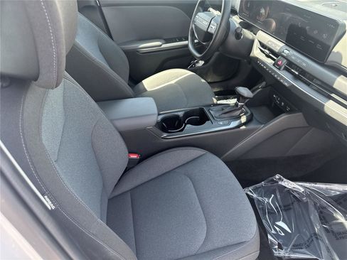 Used 2025 Kia K4 FWD image 33