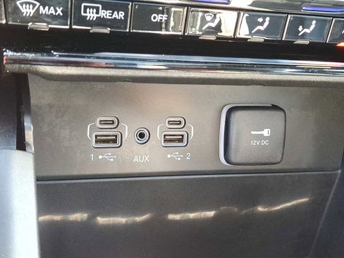 Used 2024 Jeep Grand Cherokee Limited 4xe image 27