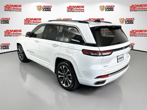 Used 2023 Jeep Grand Cherokee Overland w/ Luxury Tech Group IV AWD/4WD image 2