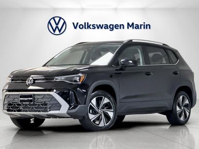 New 2025 Volkswagen Taos SE