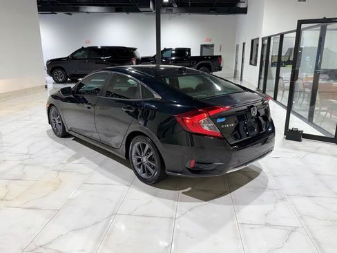 Used 2019 Honda Civic EX image 8