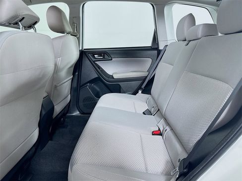 Used 2018 Subaru Forester 2.5i image 11