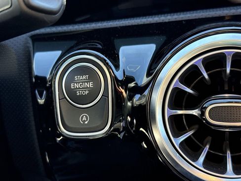 Used 2022 Mercedes-Benz A 220 image 15