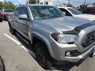 Used 2021 Toyota Tacoma SR5 AWD/4WD video 1