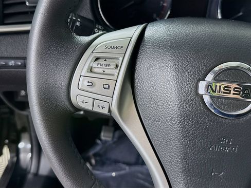 Used 2014 Nissan Rogue SL AWD/4WD image 22