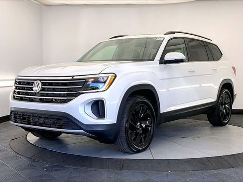 New 2026 Volkswagen Atlas SE AWD/4WD image 1