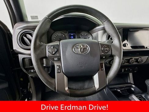 Certified 2019 Toyota Tacoma TRD Sport AWD/4WD image 11