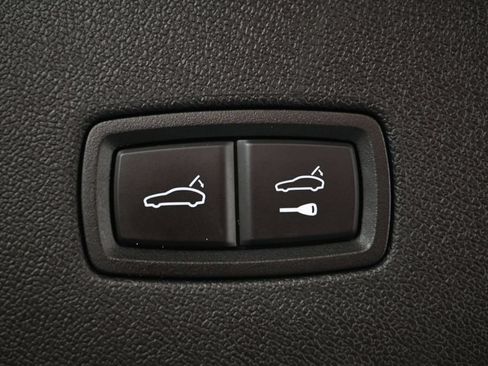 Certified 2022 Porsche Cayenne Turbo AWD/4WD image 35