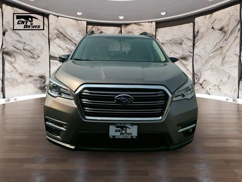 Used 2021 Subaru Ascent Limited AWD/4WD image 2
