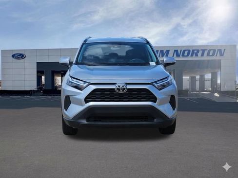 Used 2024 Toyota RAV4 XLE FWD image 3