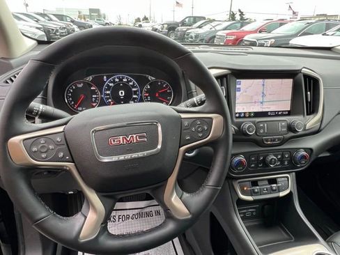 Used 2024 GMC Terrain Denali w/ Denali Premium Package AWD/4WD image 34
