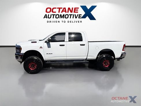 Used 2019 RAM 2500 Tradesman AWD/4WD image 4