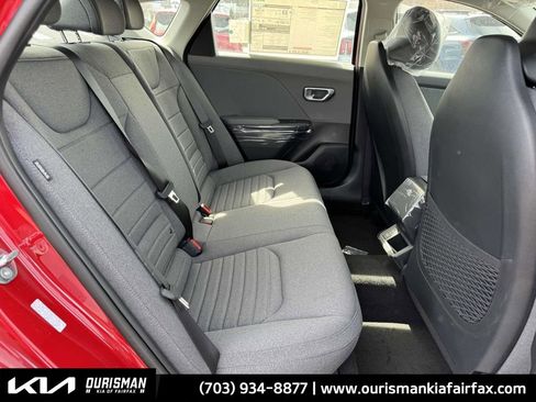 New 2025 Kia K4 EX image 24