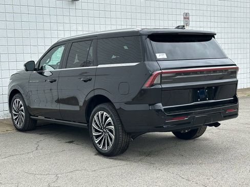 New 2026 Lincoln Navigator Black Label AWD/4WD image 32
