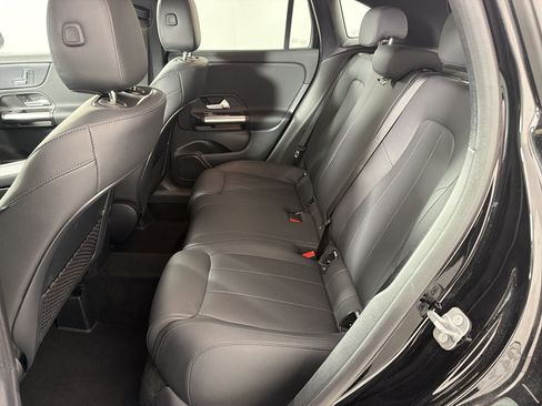 Used 2025 Mercedes-Benz GLA 250 image 15