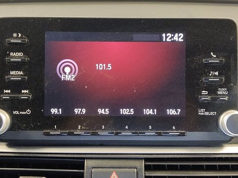 Used 2019 Honda Accord LX image 25