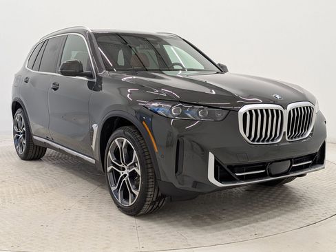 New 2026 BMW X5 xDrive40i w/ Climate Comfort Package image 7